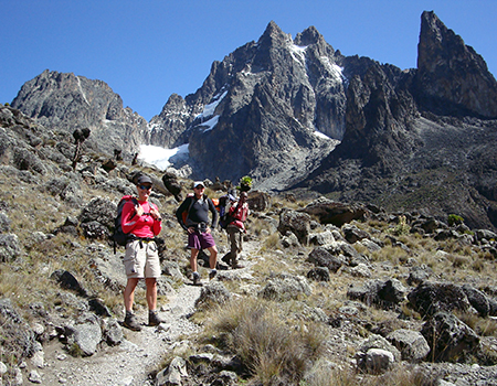 5-days-mount-kenya-trekk-sirimon-down-chogoria